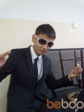  1221492  Daniar, 32 ,    