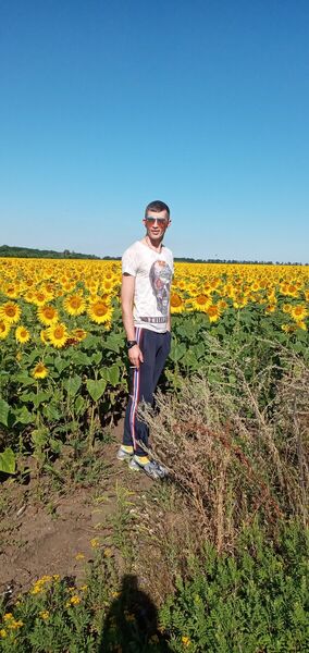 ,   Artem, 40 ,   ,   , c 