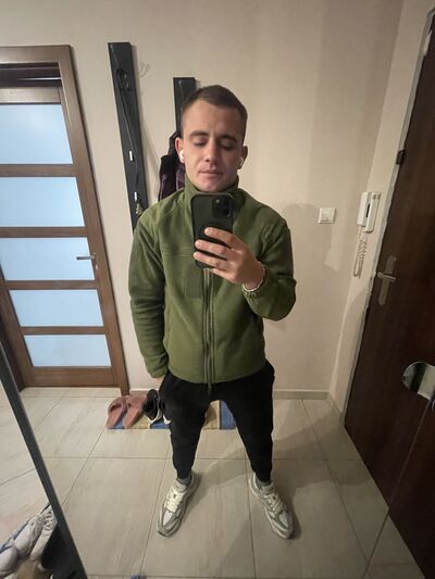  Radlice,   Denis, 24 ,   ,   
