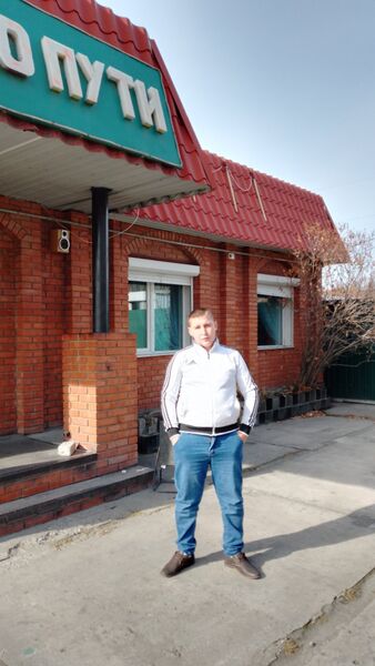  ,   Evgen, 32 ,   