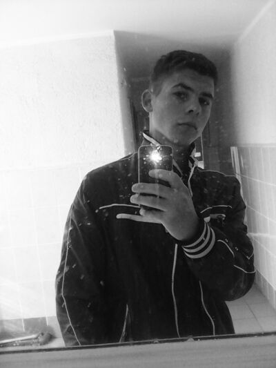  ,   Nick, 27 ,   