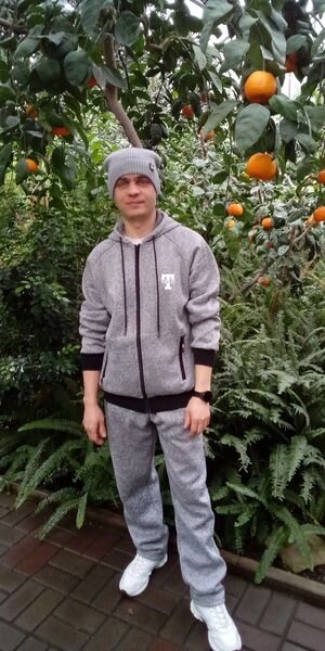  ,   Oleg, 40 ,   ,   