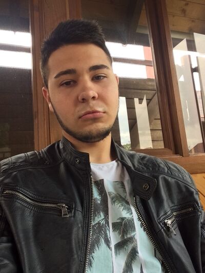  ,   Vova, 29 ,   