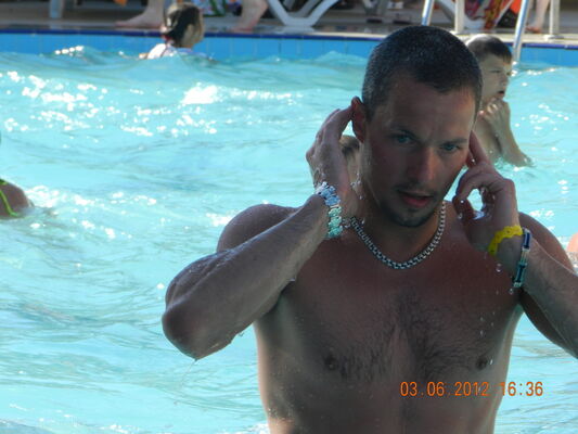  ,   Sasha, 41 ,   