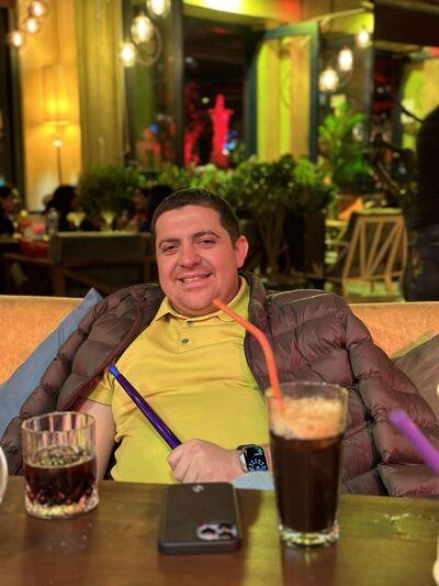  ,   Artur, 36 ,   ,   