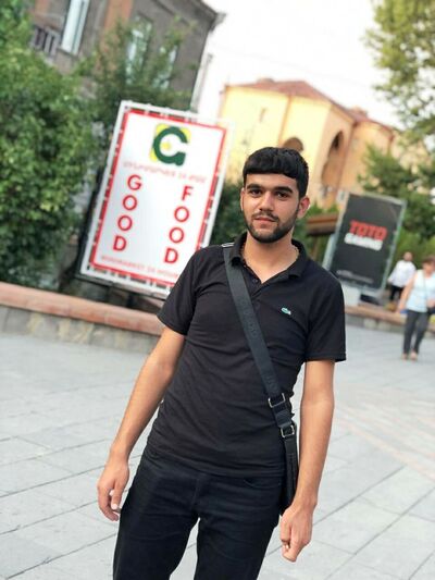  ,   Armen, 22 ,   ,   