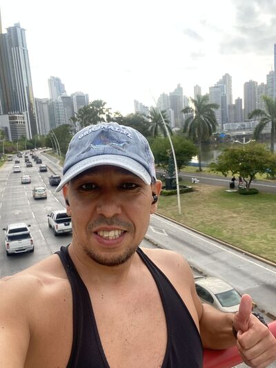  Kusadasi,   Iskandar, 36 ,   ,   