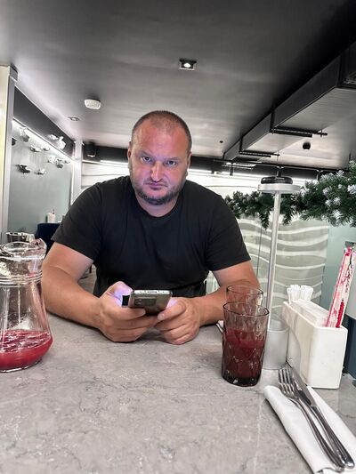  ,   Igor, 44 ,   ,   