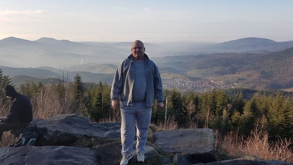  ,   Vadim, 48 ,   ,   , c 