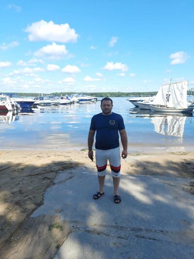  ,   Rafik, 37 ,   ,   