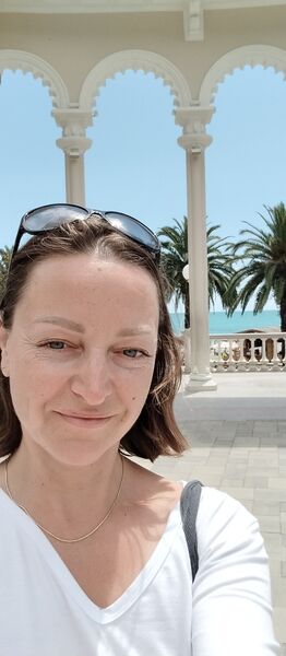 -,   , 48 ,  