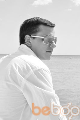  ,   Alex, 43 ,   