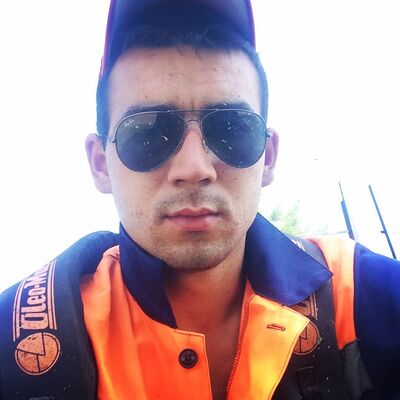  ,   Alex, 33 ,   ,   , c 