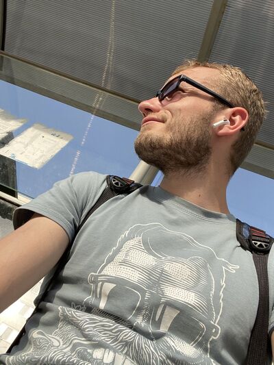  ,   Nik, 31 ,   ,   