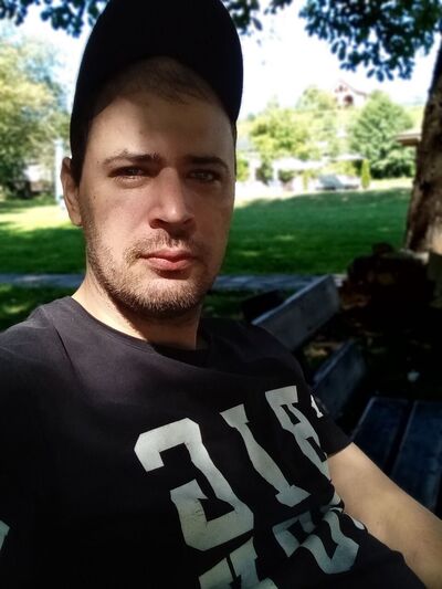  ,   Aleks, 41 ,   ,   