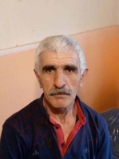  ,   Joni, 61 ,   ,   