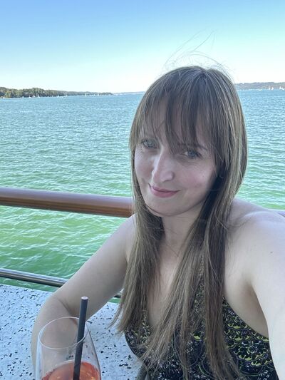  Unterfohring,   Olga, 38 ,   c , 