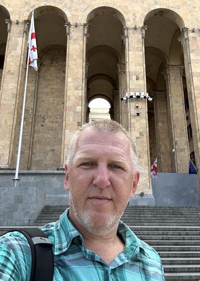  ,   Andrei, 52 ,     , c 