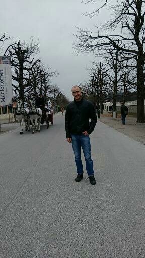  ,   Mihail, 35 ,   