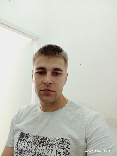  ,   Alex, 34 ,   ,   , c , 