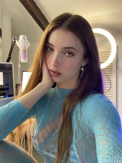  ,   Alina, 19 ,   ,   