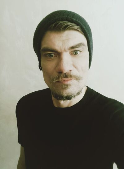  ,   Konstantin, 36 ,   ,   