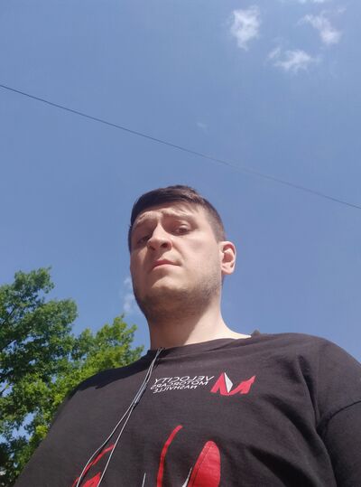  ,   Arturs, 33 ,   ,   