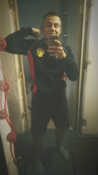  ,   Aleksandr, 25 ,   ,   , c 