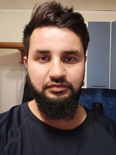  ,   Amir, 34 ,   ,   