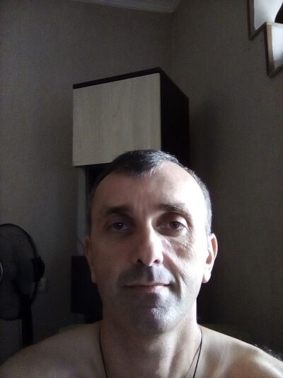  ,   Zviad, 47 ,   ,   , c 