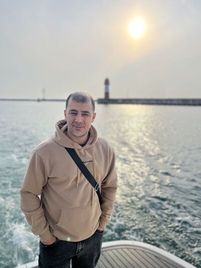  ,   Gurgen, 36 ,   ,   