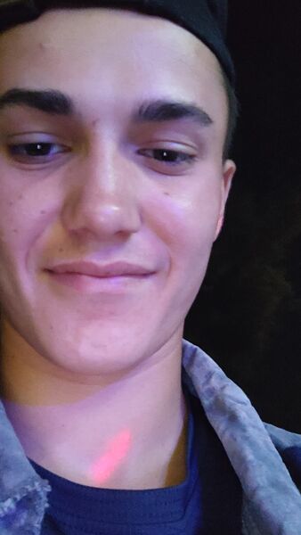  ,   Artem, 22 ,   ,   , c 