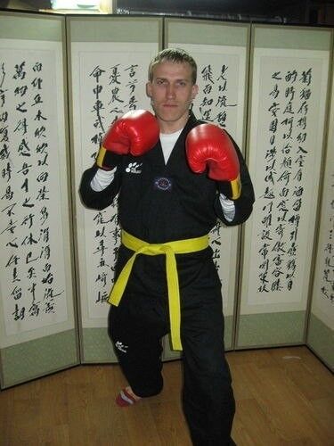  ,   Cergey, 47 ,   ,   , c 