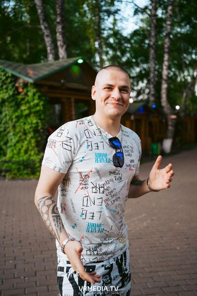  ,   Kirill, 32 ,   ,   