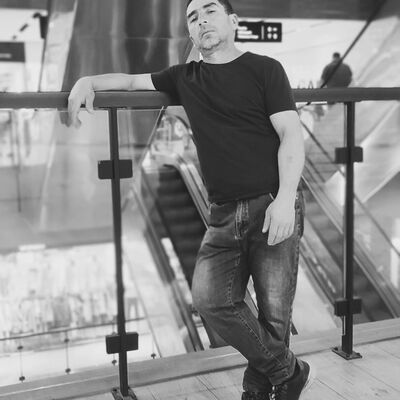  ,   Elmir, 37 ,   ,   