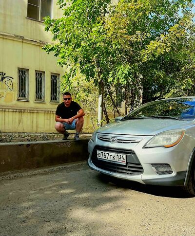  ,   Ruslan, 23 ,   ,   , c , 