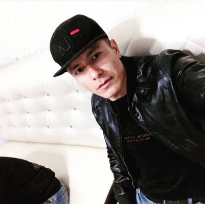  ,   Akrom, 29 ,   ,   