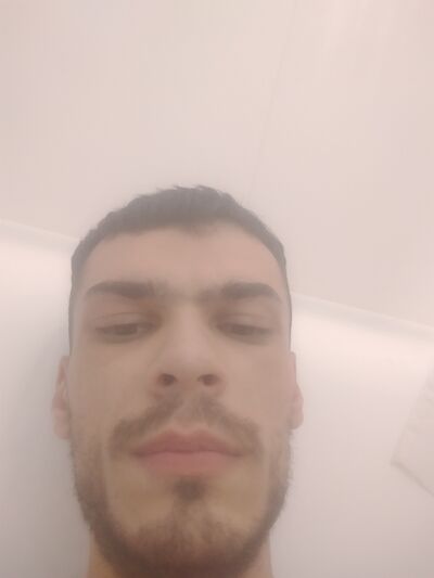  ,   Robert, 28 ,   ,   