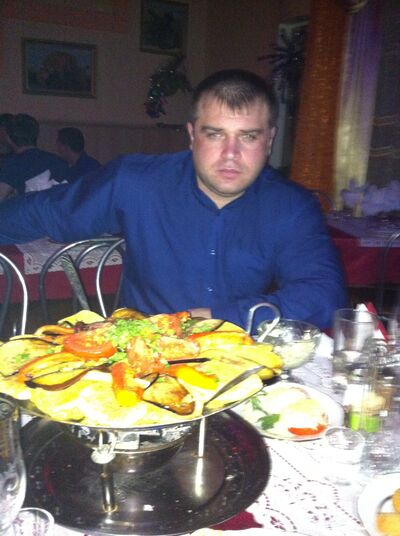  ,   Sergey, 44 ,   ,   