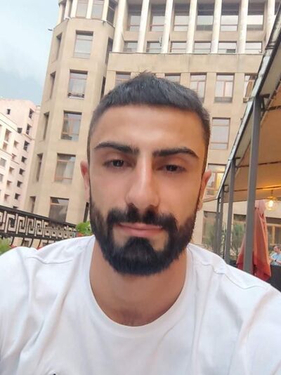  ,   Hayk, 32 ,   ,   