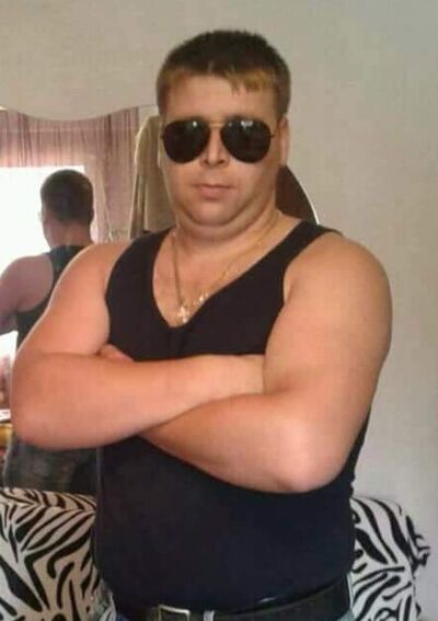  Goddard,   , 32 ,   ,   