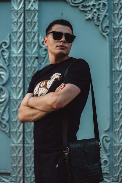  ,   Dav, 25 ,   ,   
