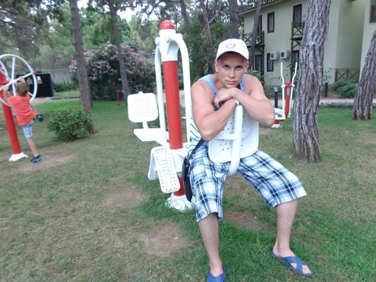  ,   Igor, 30 ,   