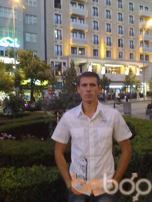  ,   Alex, 40 ,   