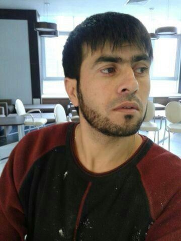  8930142  Farid, 37 ,    