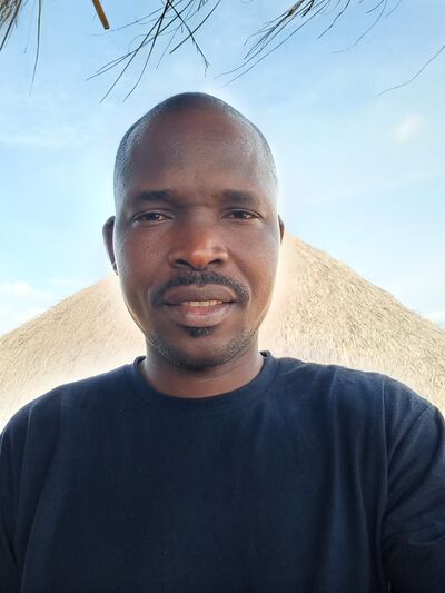  -,   Dave, 41 ,   ,   , c 