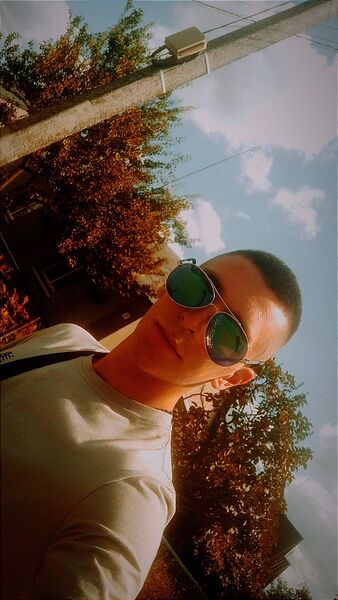  ,   Valera, 18 ,   ,   , c 