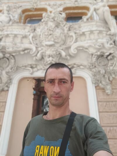  ,   Vasili, 42 ,   ,   