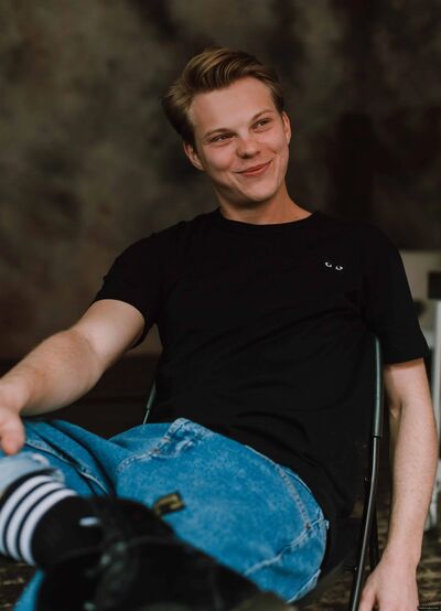  ,   Dmitryi, 31 ,   ,   