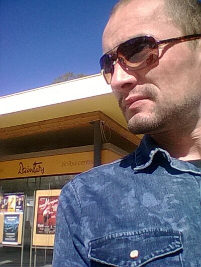  ,   Viktors, 47 ,   